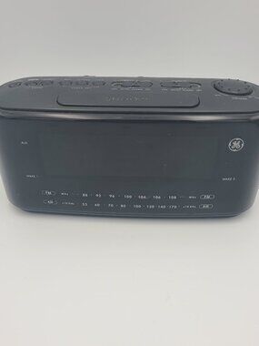 Vintage GE 7-4852A Alarm Clock Radio Dual Wake AM FM Large Green LED Black WORKS